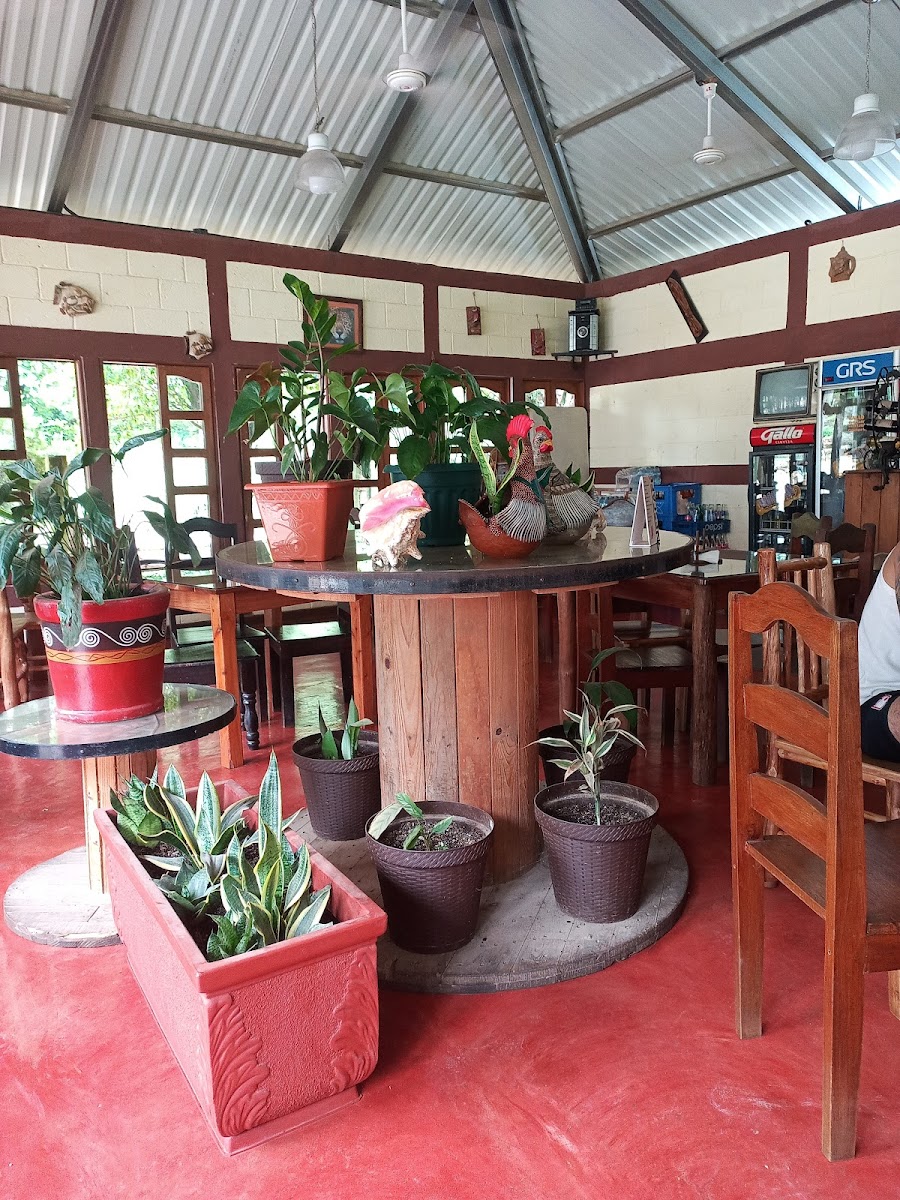 Restaurant B'omb'il Pek Photos 2